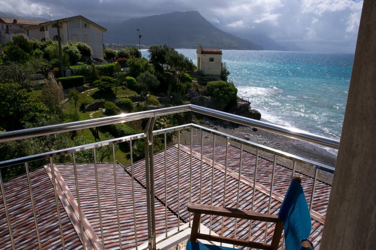 Hotel La Perla Villammare Extérieur photo